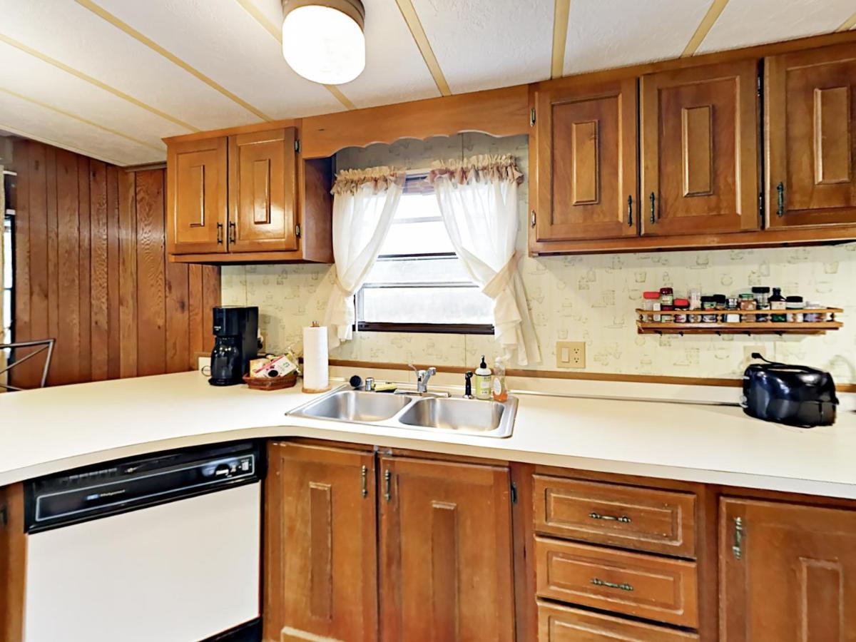 Serenity Views Bungalow - Close To City And Parkway! Βίλα Weaverville Εξωτερικό φωτογραφία